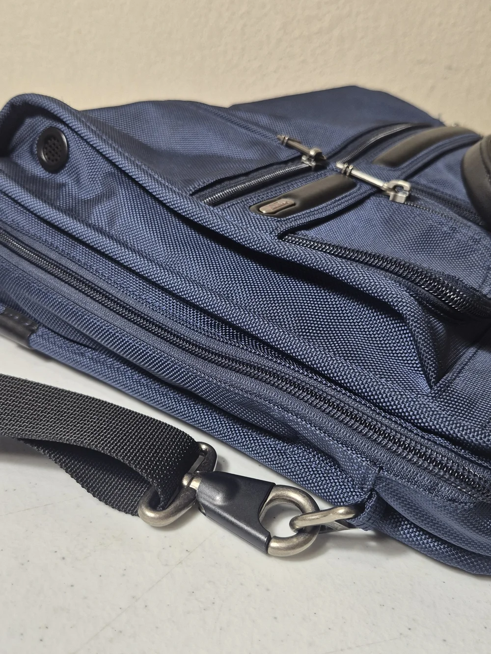 Tumi Navy Blue Expandable Organizer Laptop Briefcase Ballistic Nylon 26114NVOP